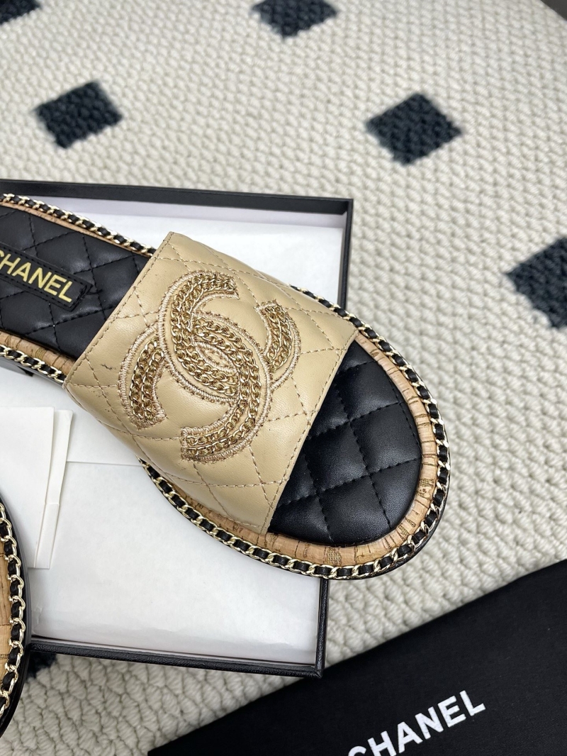 Ch**el slippers